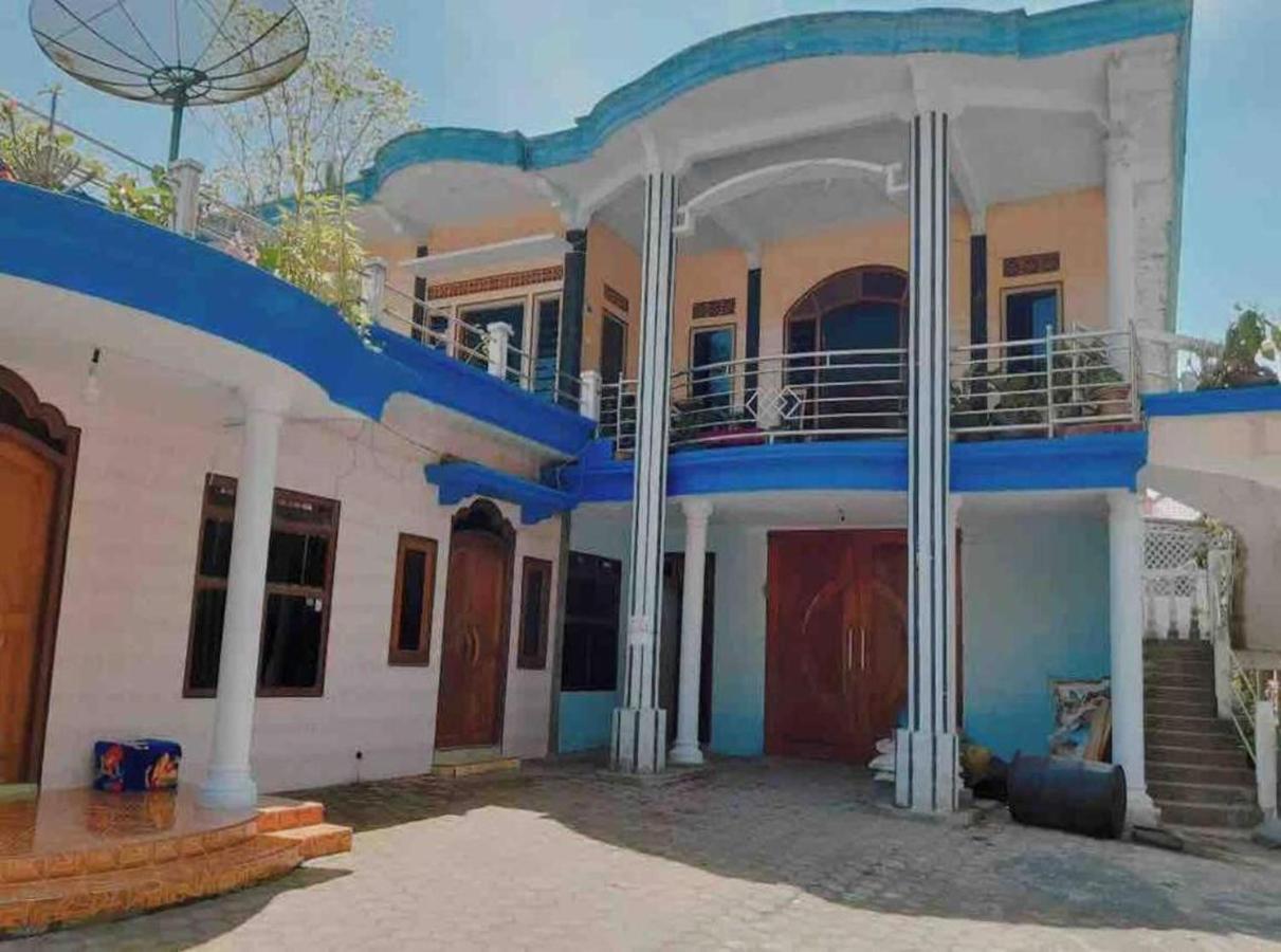 Express O 91370 Rumah Pemandangan Semeru Asli Lumajang Exterior photo
